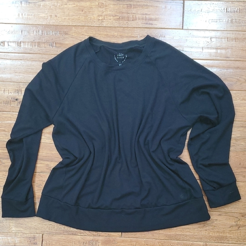 Cozy Earth Black Sweater Sleeve Women's Top